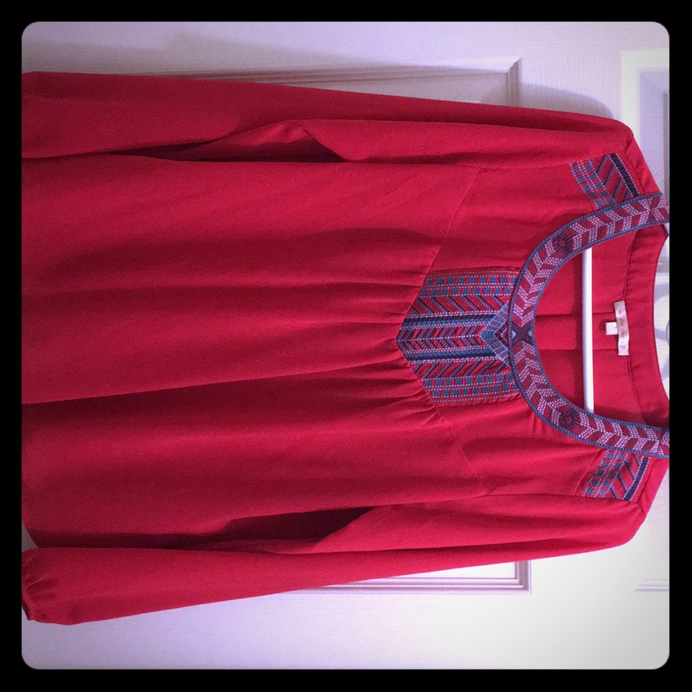Women’s blouse with blue and navy detail